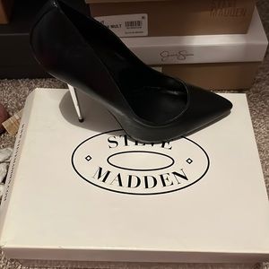 Steve Madden Black Pump 8.5